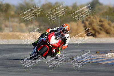 media/Jan-14-2024-SoCal Trackdays (Sun) [[2e55ec21a6]]/Turn 2 (1025am)/